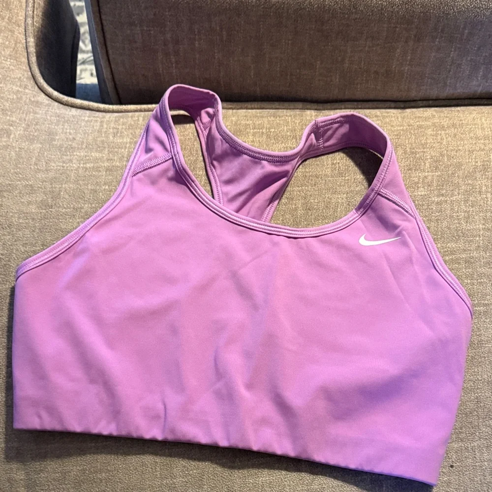 Nike Women's Purple Sports Bra - Picture 1 of 1